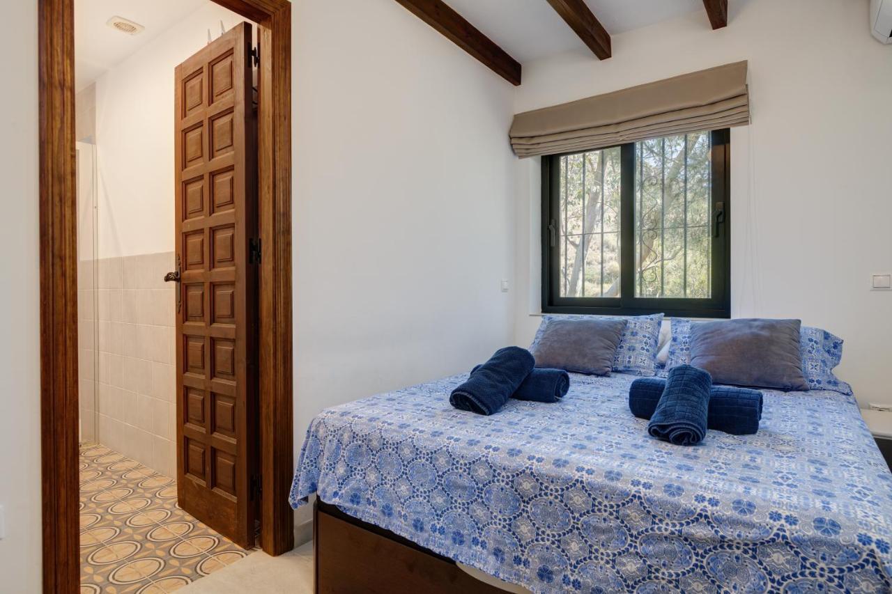 Villa La Escala - 6 Bedroom With Pool Mijas